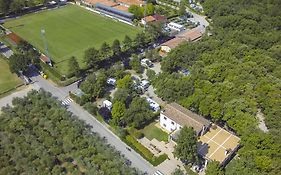 Camping Il Boschetto Di Piemma